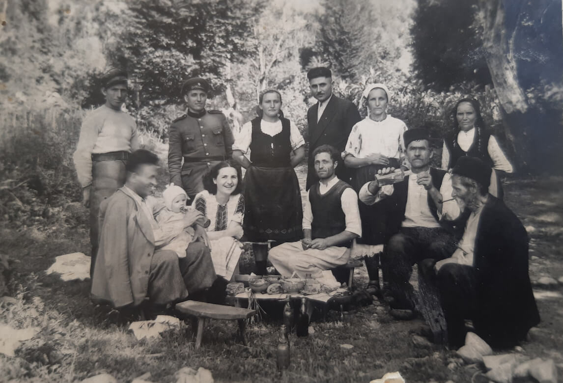 KostadinMakedonskiFamily20s