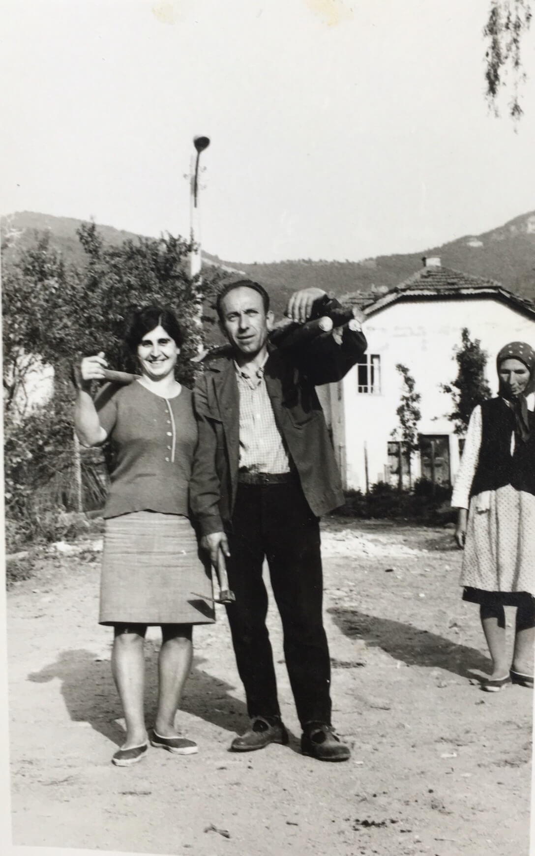 Nadezhda&BlagoMihajlovi_cheresharzi_80s